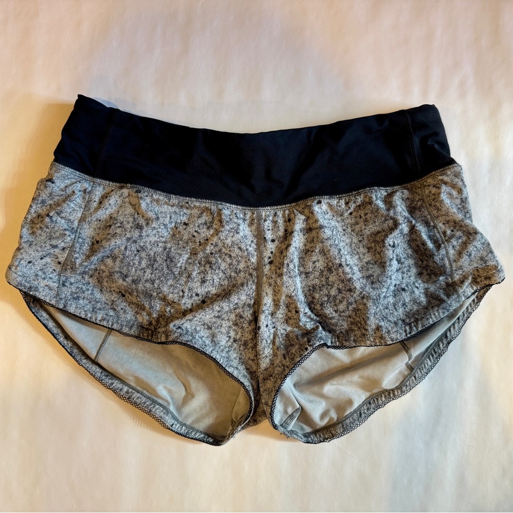 Lululemon 2.5” Gray and Black Athletic Shorts
